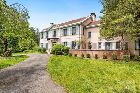 7 Westwood Rd, Asheville, NC 28803