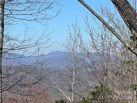 999 Ridge Rd, Rosman, NC 28772