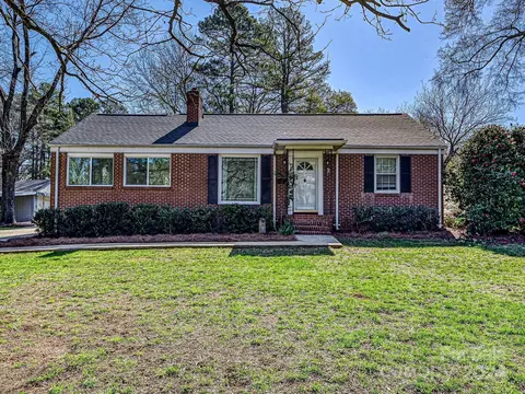 4220 Acorn St, Charlotte, NC 28205