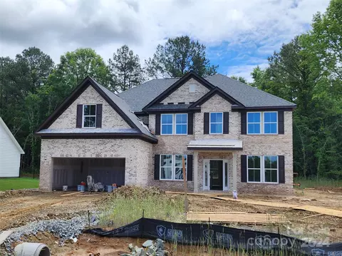 7124 Hambright Rd, Huntersville, NC 28078