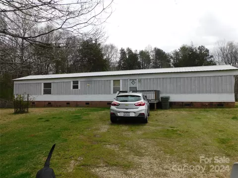 2000 Big Dipper 85 Dr #85, Clover, SC 29710