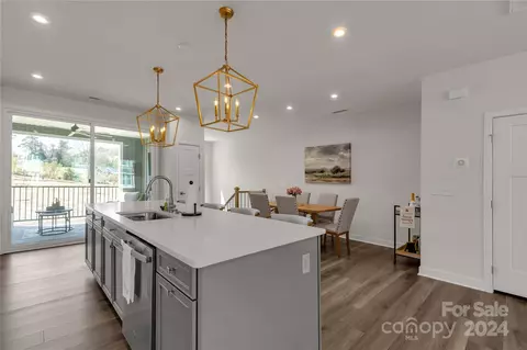 410 Lahinch Dr, Tega Cay, SC 29708 photo 8