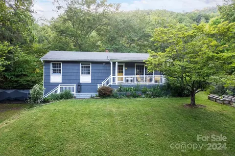 14 Mann Rd, Asheville, NC 28805