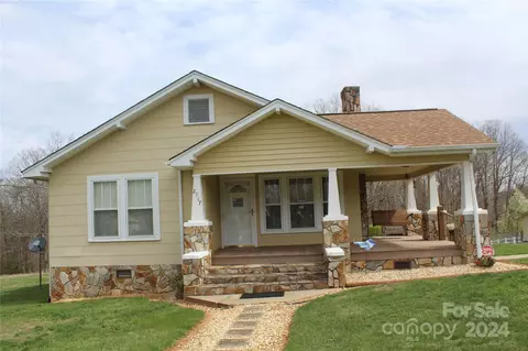 2947 High Peak Rd, Valdese, NC 28690