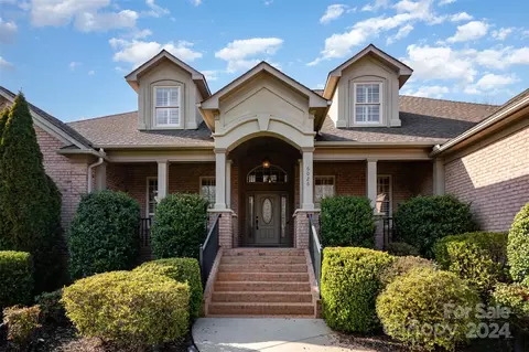 6026 Stonepath Ln, Waxhaw, NC 28173