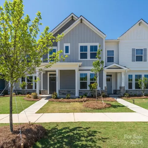 10021 Mamillion Dr, Huntersville, NC 28078