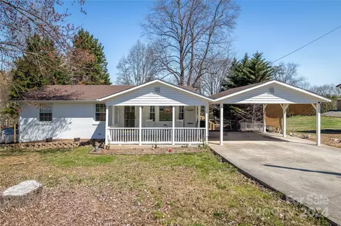 3678 Vantage Heights Cir, Lenoir, NC 28645