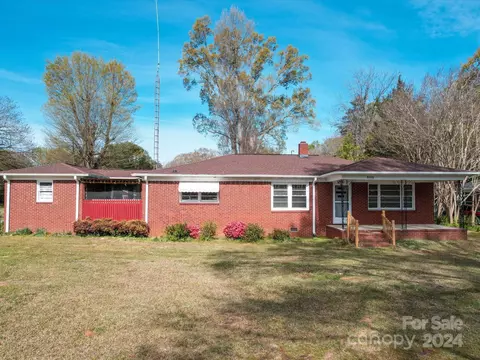 9410 E W T Harris Blvd, Charlotte, NC 28227