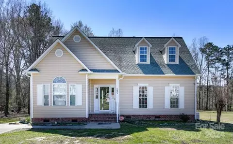 5033 Sedgefield Dr, Lancaster, SC 29720
