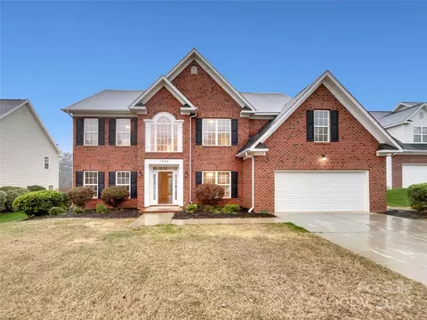 1992 Foxwood Ct, Fort Mill, SC 29707