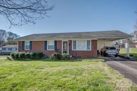 324 Bright Ave, Bessemer City, NC 28016
