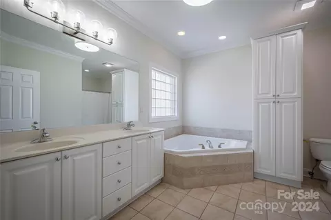 2966 Palmer Ne Dr NE, Conover, NC 28613 photo 19