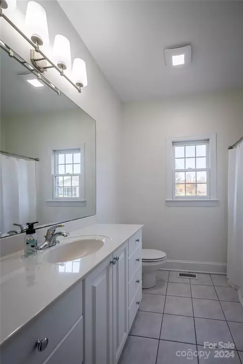2966 Palmer Ne Dr NE, Conover, NC 28613 photo 23