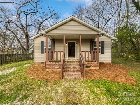 10 Church St, York, SC 29745