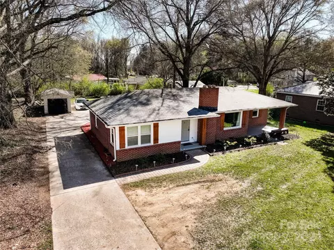 4004 S New Hope Rd, Gastonia, NC 28056