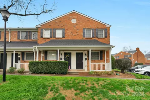 1330 Green Oaks J Ln #J, Charlotte, NC 28205