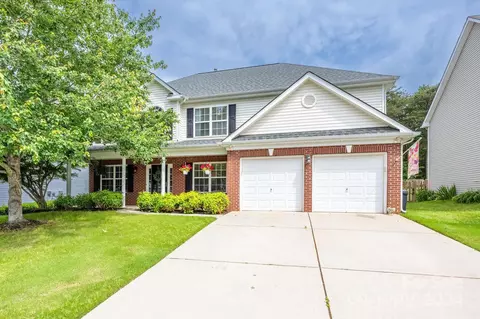 7661 Natalie Commons Dr, Denver, NC 28037