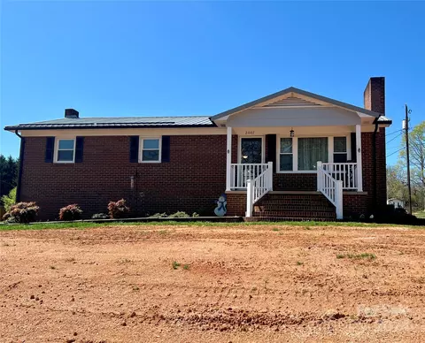 2007 Stamey Rd, Hudson, NC 28638