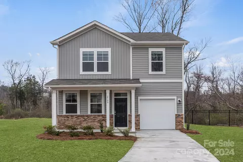 2100 Strawberry Patch St, Charlotte, NC 28208