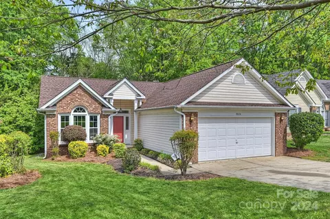 9024 English Saddle Ln, Charlotte, NC 28273