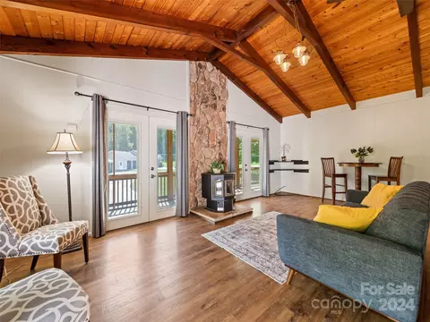 43 Sharp Mountain Rd, Canton, NC 28716 photo 9