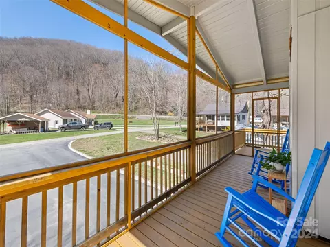 43 Sharp Mountain Rd, Canton, NC 28716 photo 6