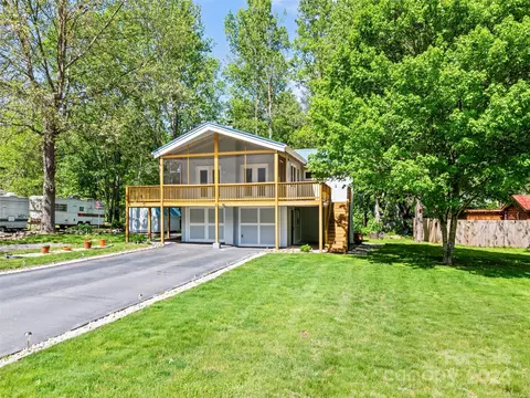 43 Sharp Mountain Rd, Canton, NC 28716 photo 2