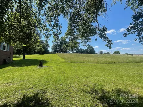 2481 Beacon Rd, Lancaster, SC 29720 photo 9