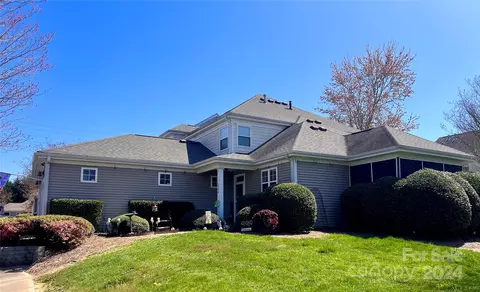 2330 Loch Stone Dr, Gastonia, NC 28054