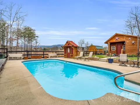 303 Rock Ridge 6 Rd #6, Mill Spring, NC 28756