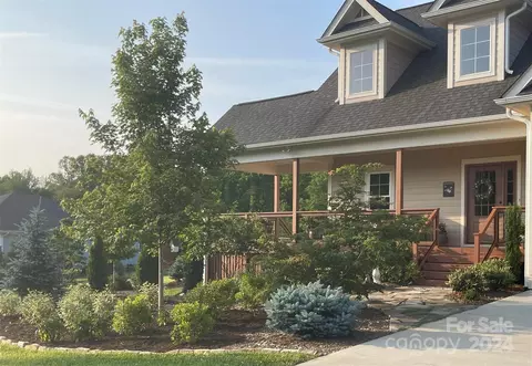 Exterior - 56 Eugene Ln, Flat Rock, NC 28731 photo 13 of 20