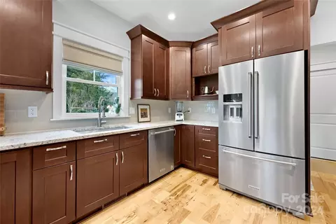 Kitchen - 56 Eugene Ln, Flat Rock, NC 28731 photo 4 of 4