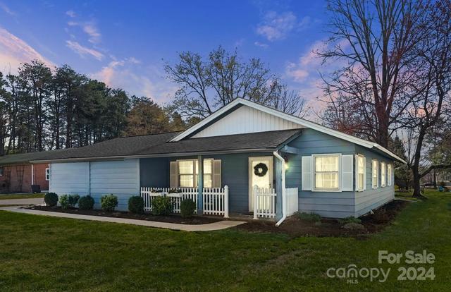 433 Old Mountain Rd, Statesville, NC 28677