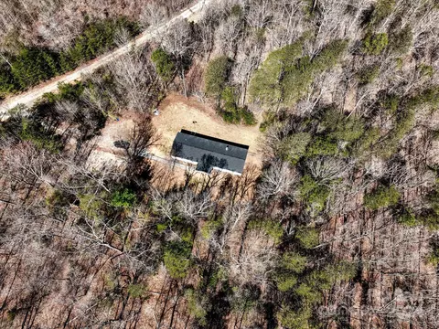 6845 Nuckolls Dr, Morganton, NC 28655