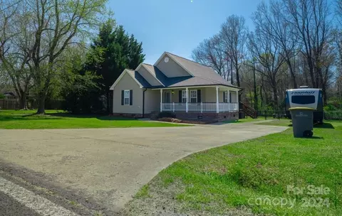2200 Moose Rd, Kannapolis, NC 28083