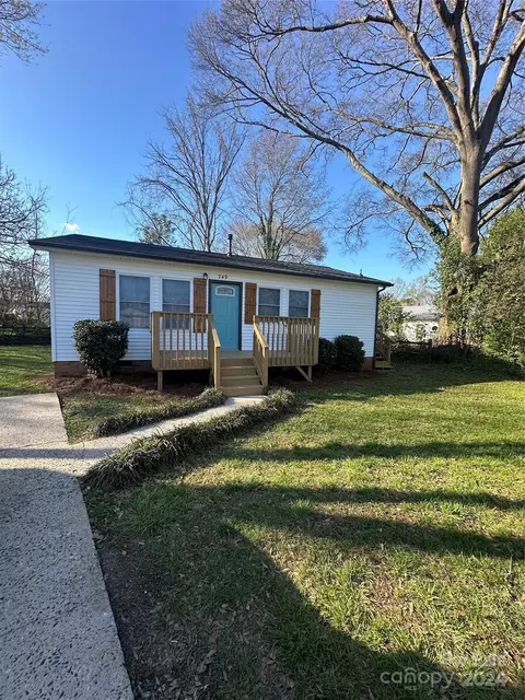 749 Goodson St, Mount Holly, NC 28120