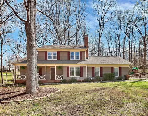 11618 Getaway Ln, Charlotte, NC 28215