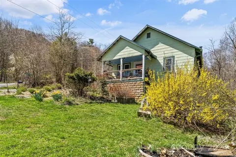 830 Fred Holcombe Rd, Mars Hill, NC 28754