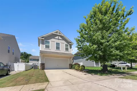 724 Sherman St, Gastonia, NC 28052