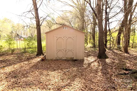 Exterior - 255 Ormand Rd, York, SC 29745 photo 5 of 5