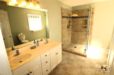 Bath - 255 Ormand Rd, York, SC 29745 photo 1 of 2