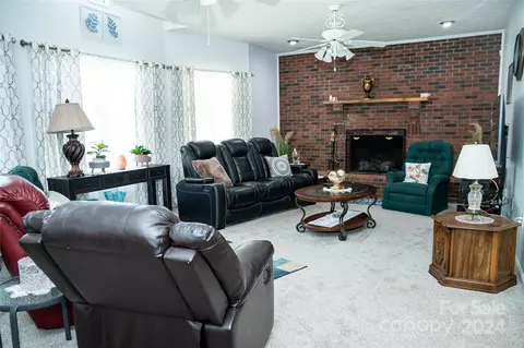 Living - 5908 Bollinger Loop, Morganton, NC 28655 photo 1 of 1