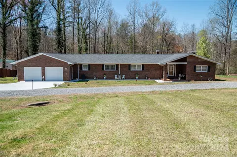 Exterior - 5908 Bollinger Loop, Morganton, NC 28655 photo 2 of 9
