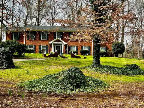 106 Carolina Ave, Mocksville, NC 27028