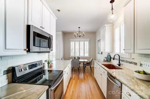 Kitchen - 321 Elis Way, Fort Mill, SC 29708 photo 4 of 4