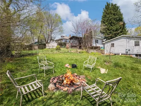 65 Allen St, Asheville, NC 28806