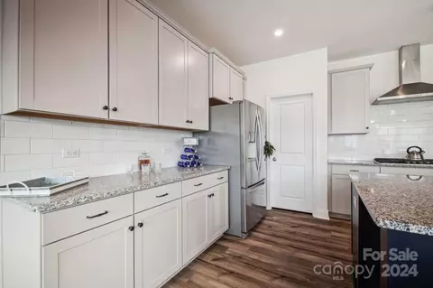 Kitchen - 3027 Patchwork Ct, Fort Mill, SC 29708 photo 4 of 5