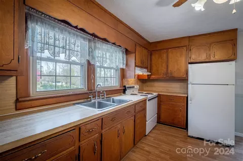 5061 Burkemont Rd, Morganton, NC 28655 photo 11