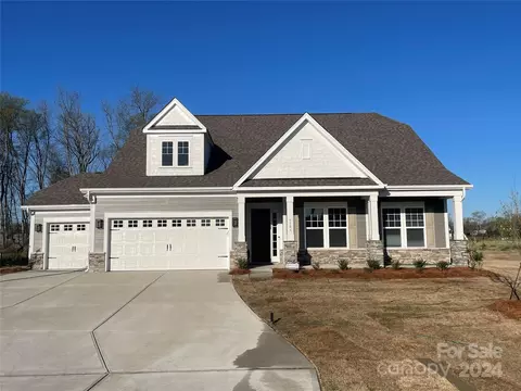 5506 Allburn Pkwy, Harrisburg, NC 28075