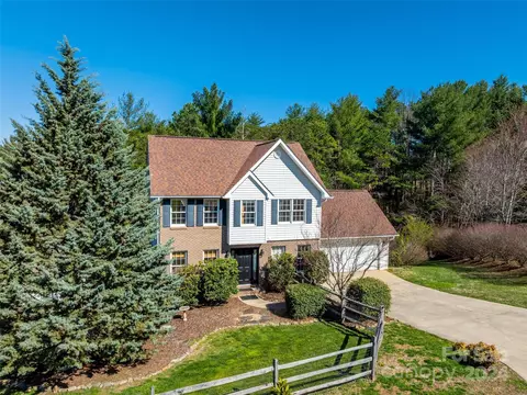20 Autumn Hills Dr, Weaverville, NC 28787